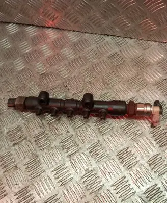 Toyota Avensis T250 Fuel main line pipe 8945860010