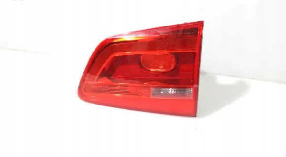 Volkswagen Touran II Rear/tail lights