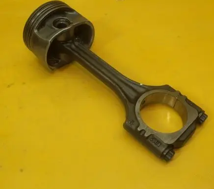 Volkswagen Polo V 6R Piston with connecting rod 71L55 03F065D
