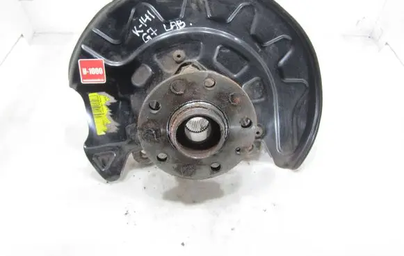 Volkswagen Golf VII Front wheel hub spindle knuckle