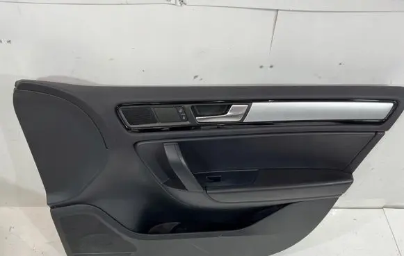 Volkswagen Touareg II Front door card panel trim 7P0|23455678999