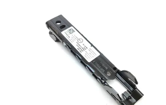 Volkswagen Tiguan Allspace Seat belt height adjuster 4M0857819 639623702 624765900L