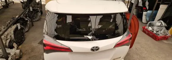 Toyota RAV 4 (XA40) Tailgate/trunk/boot lid 