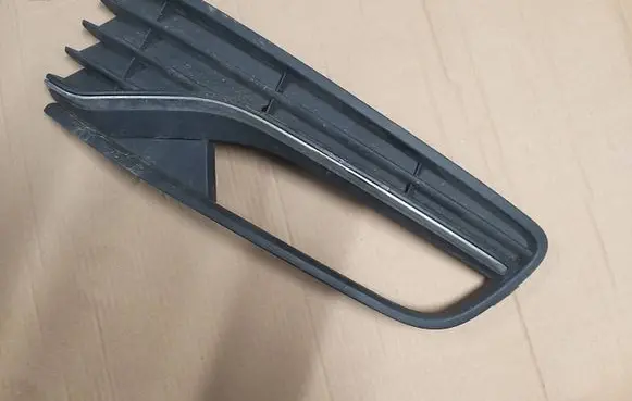 Volkswagen Polo V 6R Front bumper lower grill 6C0853666K