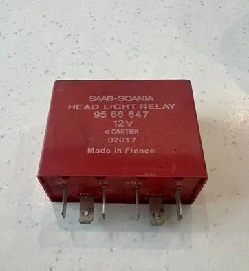 Saab 9000 CS Light relay 9566647