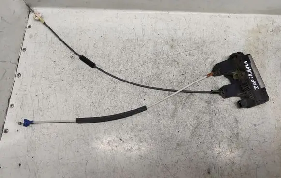 Opel Zafira A Rear door lock