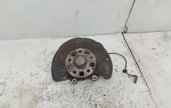 Mercedes-Benz E W212 Front wheel hub spindle knuckle