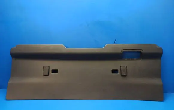 Land Rover Discovery 5 Tailgate/boot lid cover trim OEM