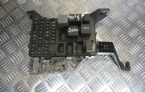 Ford Mondeo Mk III Fuse box set 4S7T-14A073-AA