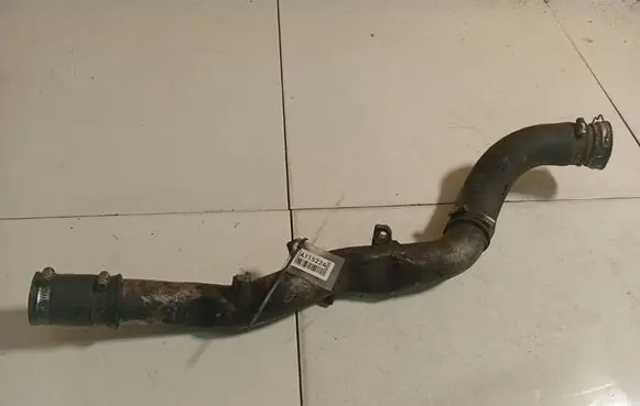 Toyota Auris 150 Intercooler hose/pipe