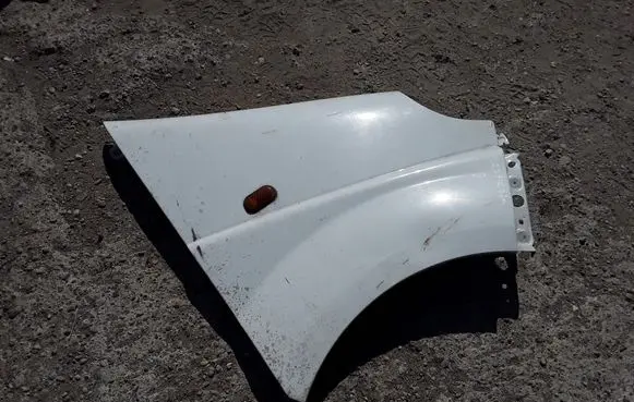 Renault Trafic II (X83) Fender