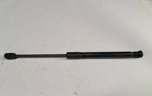 Volkswagen PASSAT B6 Tailgate/trunk strut/damper 3C5827550C