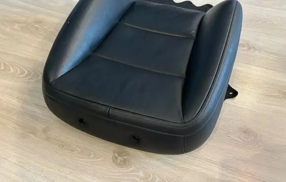 Mercedes-Benz S W221 Front passenger seat console base A22191060479 22191060479 2218049109