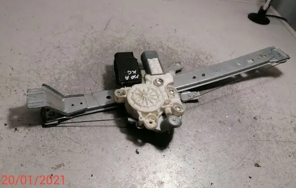 Mercedes-Benz A W168 Rear door window regulator with motor A1688203342