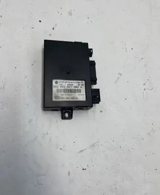 Volkswagen Touareg I Tow bar trailer control unit/module 8E0907383A 5DS00840801