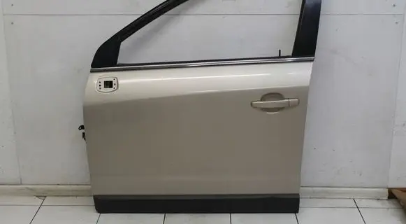 Opel Antara Front door