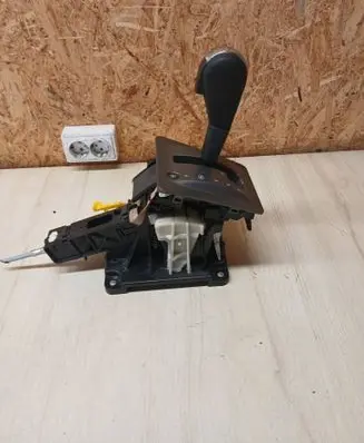 Opel Signum Gear shifter/selector 13130909 030829
