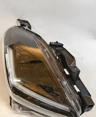 Suzuki Swift IV Headlight/headlamp