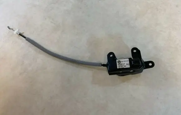 BMW X5 E70 Tailgate/trunk/boot lock/catch/latch 51247162147