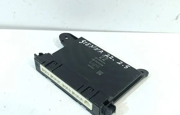 Toyota Sienna XL40 IV Climate control unit 8865008220 TN2775001374
