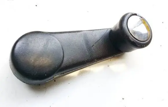Volkswagen PASSAT B5 Front door window winding handle 