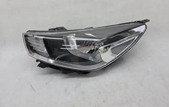 KIA Rio Headlight/headlamp 92101-H8