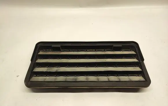 Ford F150 Quarter panel pressure vent HC3B25280B62AE