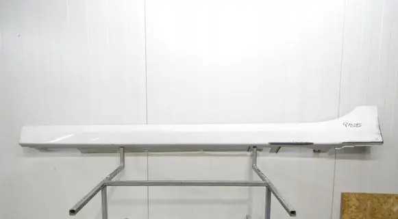 BMW 1 F40 Front sill (body part) 51777461381