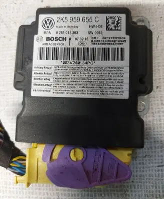 Volkswagen Caddy Airbag control unit/module 2K5959655C 0285013263