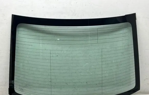 Subaru Legacy Rear windscreen/windshield window DOT376