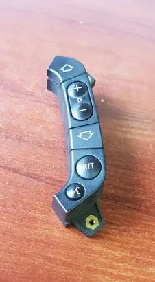 BMW 3 E46 Steering wheel buttons/switches 6903397