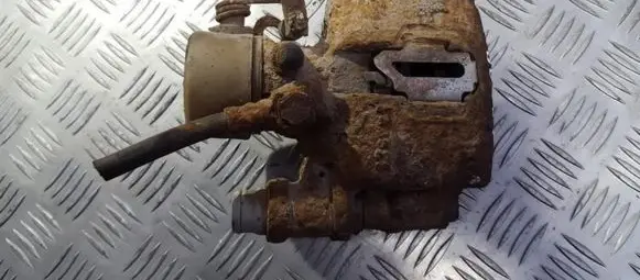 Rear brake caliper