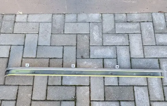 Volkswagen Transporter - Caravelle T5 Sliding door middle rail 7H3843871AA