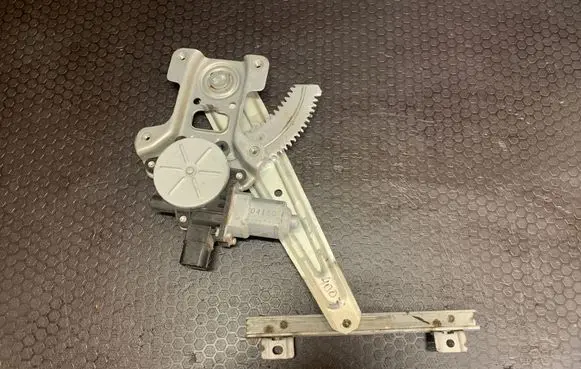 Peugeot 4007 Rear window lifting mechanism without motor 5713A085 57130885