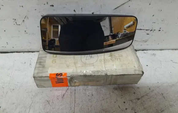 Mercedes-Benz Sprinter W906 Wing mirror glass A0028112033