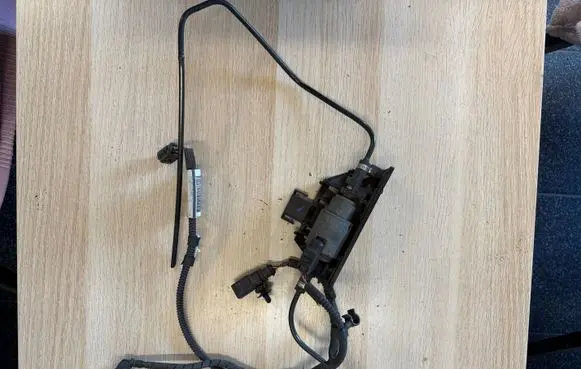 Skoda Octavia Mk4 Webasto circulation pump for autonomous heater 9031364A 5Q0201607H