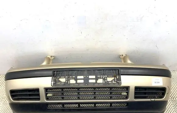 Volkswagen Golf IV Front bumper