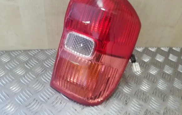 Toyota RAV 4 (XA20) Rear/tail lights