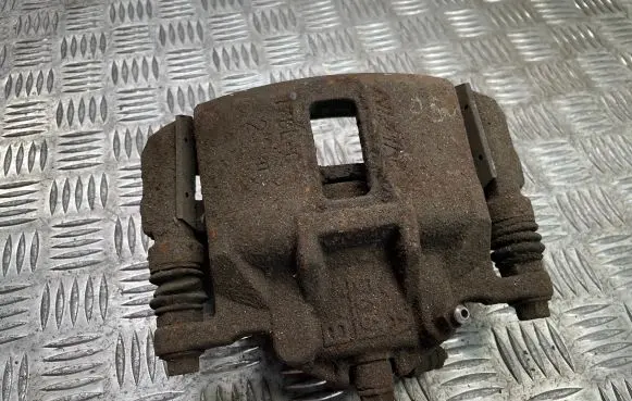 Honda FR-V Front brake caliper