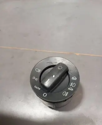 Light switch