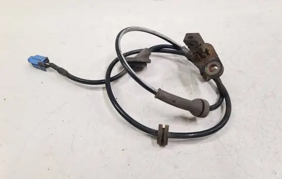 Nissan X-Trail T30 ABS brake wheel speed sensor