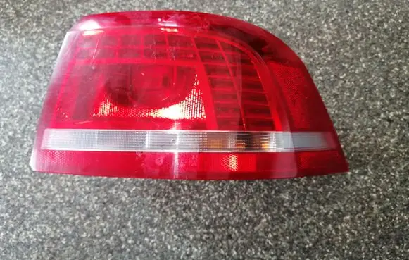 Volkswagen PASSAT B7 Rear/tail lights