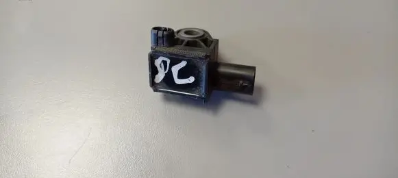 Chrysler Pacifica Airbag deployment crash/impact sensor 53312248 68174975AA