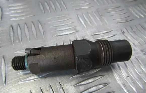 Ford Escort Fuel injector lcr6734801c