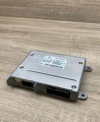 Mercedes-Benz E W211 Bluetooth control unit module A2118705526