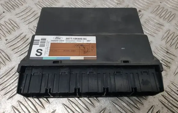 Ford Mondeo Mk III Comfort/convenience module 3S7T15K600SC