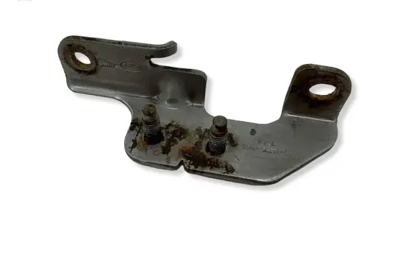 Land Rover Evoque II Muffler mount bracket/holder K8D25A294BA