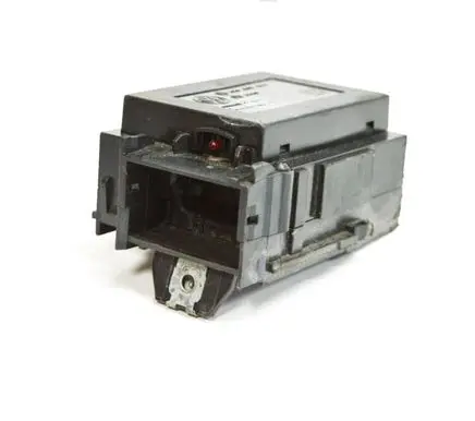 Volkswagen PASSAT B6 Ignition lock 3C0805843M