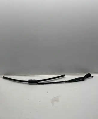 Peugeot 5008 II Windshield/front glass wiper blade 9810664880