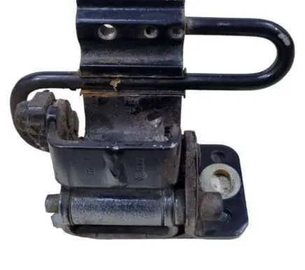 Audi A6 S6 C5 4B Front door lower hinge 4B0833411E